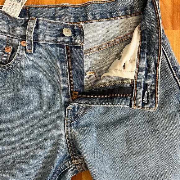 EUC Levi's 405 Blue Denim Men Shorts sz 27 Nice Leather Label No Flaws - Picture 7 of 10